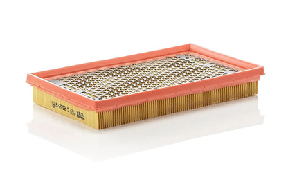 Filtru Aer Mann-Filter pentru Mazda 323 C/323 F/323 S/626/Mx 5 - C2552/2
