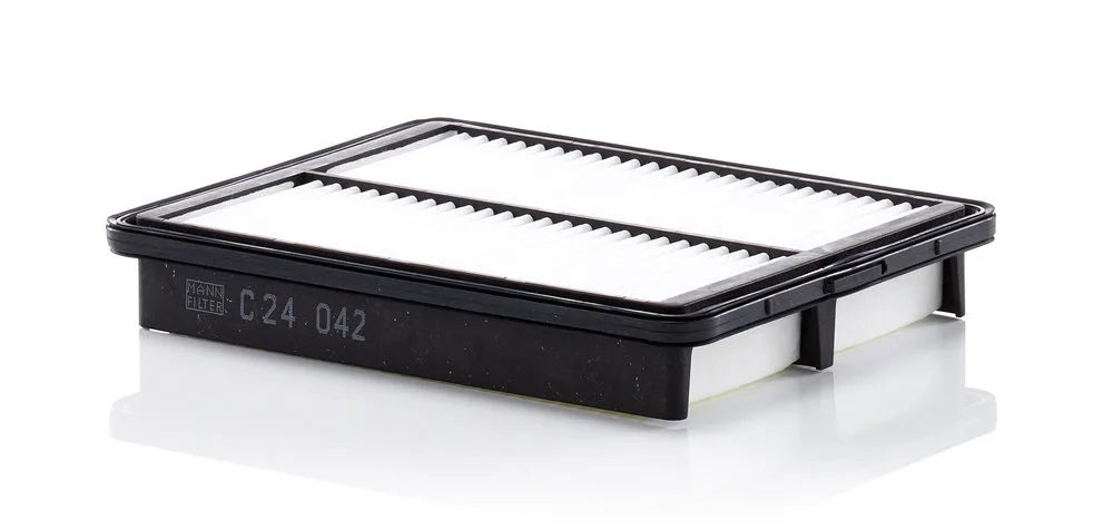Filtru Aer Mann-Filter pentru Ssangyong Korando/Tivoli/Xlv Suv/Xlv - C 24 042