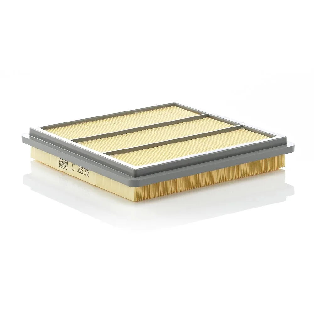 Filtru Aer Mann-Filter pentru Mitsubishi 3000 Gt/Delica Space/L200/L400 Bus/Pajero - C2332