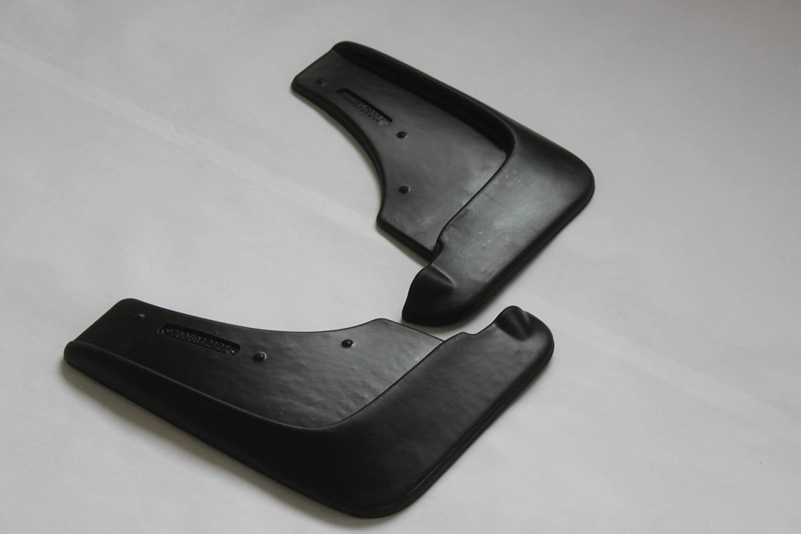 Aparatori de noroi (set fata), Dacia Duster, 2010-2018