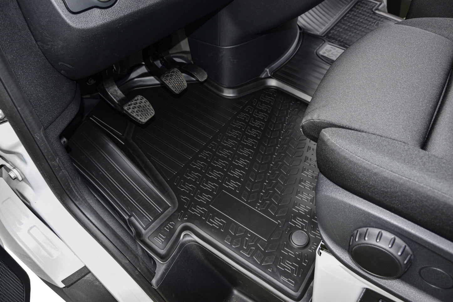 Covorase auto din cauciuc tip tavita NORM Premium, Mercedes-Benz Sprinter (907), 2018-