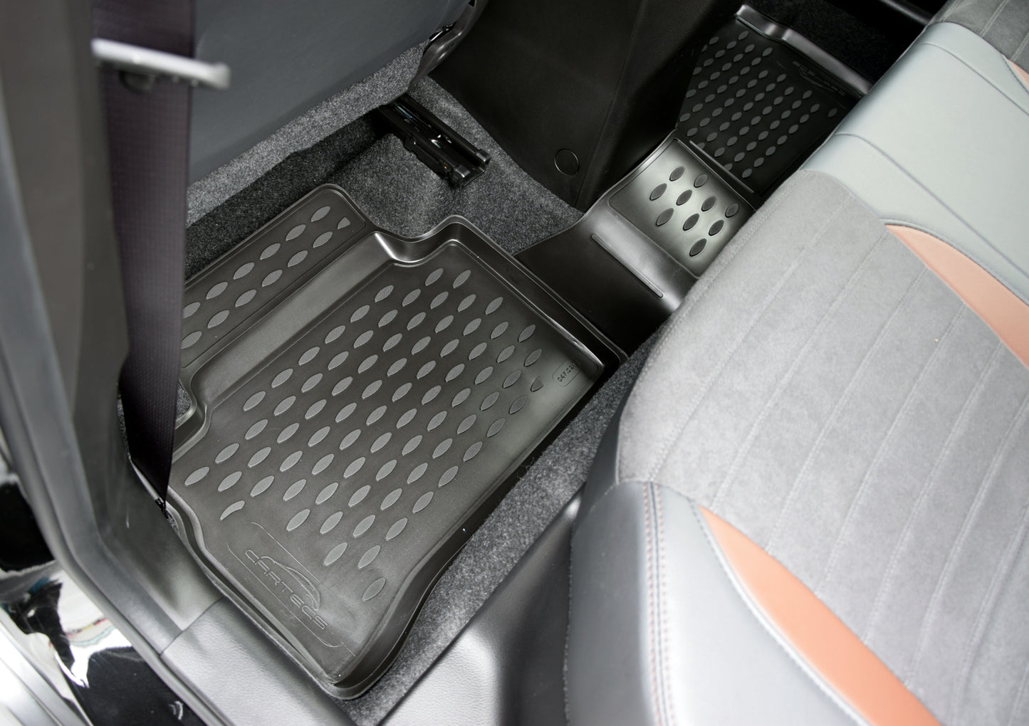 Covorase din cauciuc tip tavita Premium, Suzuki Vitara, CUV, 2015-