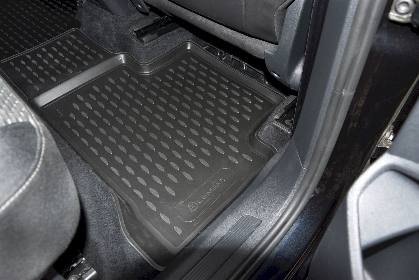 Covorase din cauciuc tip tavita Premium, Volkswagen Touran, MPV, 2015-