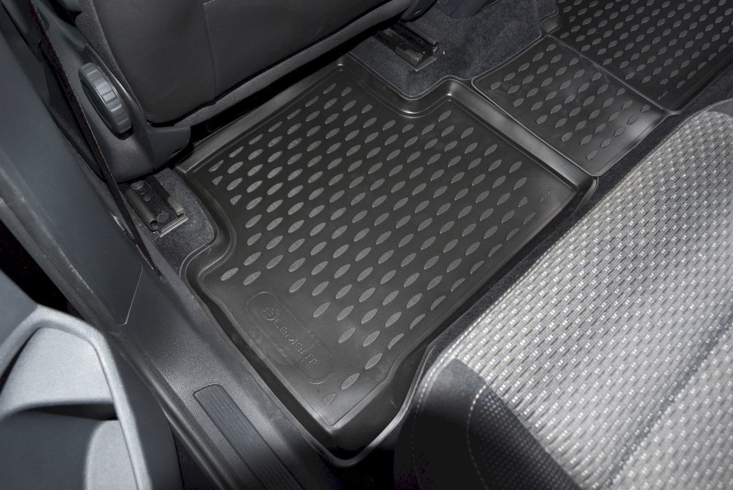 Covorase din cauciuc tip tavita Premium, Volkswagen Touran, MPV, 2015-