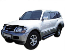 Deflector de capota, Mitsubishi Pajero, 2002-2006