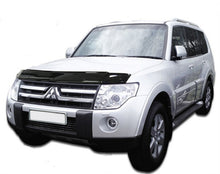 Deflector de capota, Mitsubishi Pajero, 2006-2015