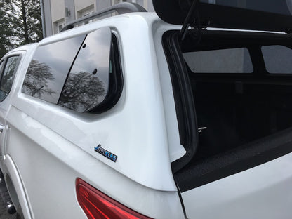 Hardtop Aeroklas cu geamuri cu deschidere laterala (pop-out) si inchidere centralizata (nevopsit), Mitsubishi L200, 2015-