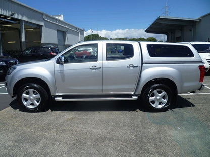 Hardtop Aeroklas cu geamuri cu deschidere laterala (pop-up) si inchidere centralizata, Isuzu D-Max, 2020-