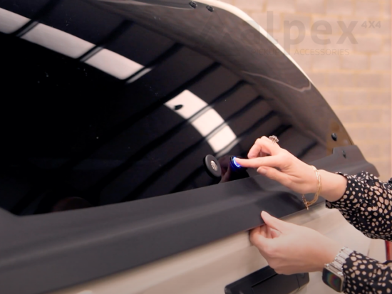 Hardtop Aeroklas cu geamuri laterale glisante si inchidere centralizata, Ford Ranger Raptor, cabina dubla, 2022-
