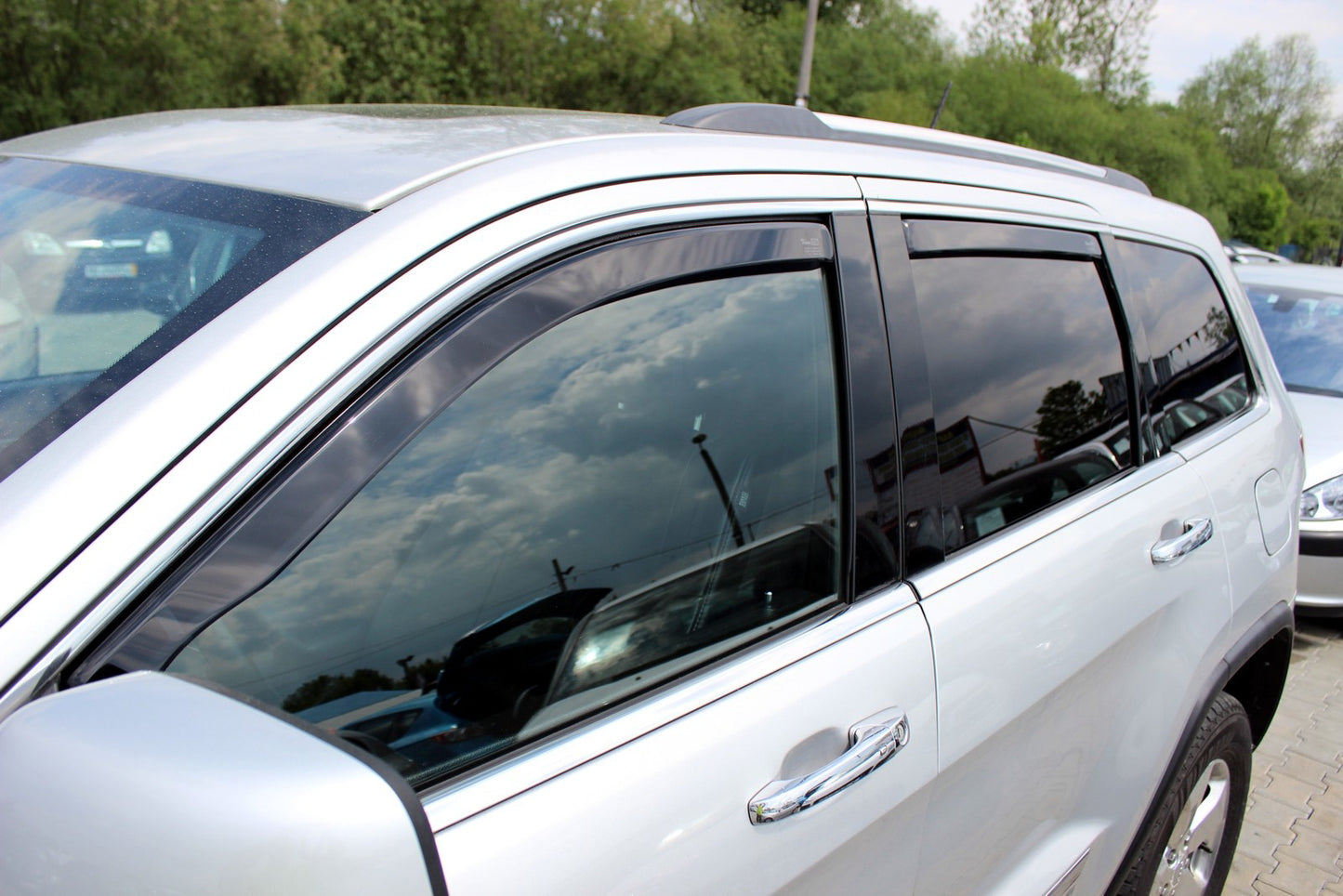 Set paravanturi fata si spate Team HEKO, Jeep Grand Cherokee, 5 usi, SUV, 2010-