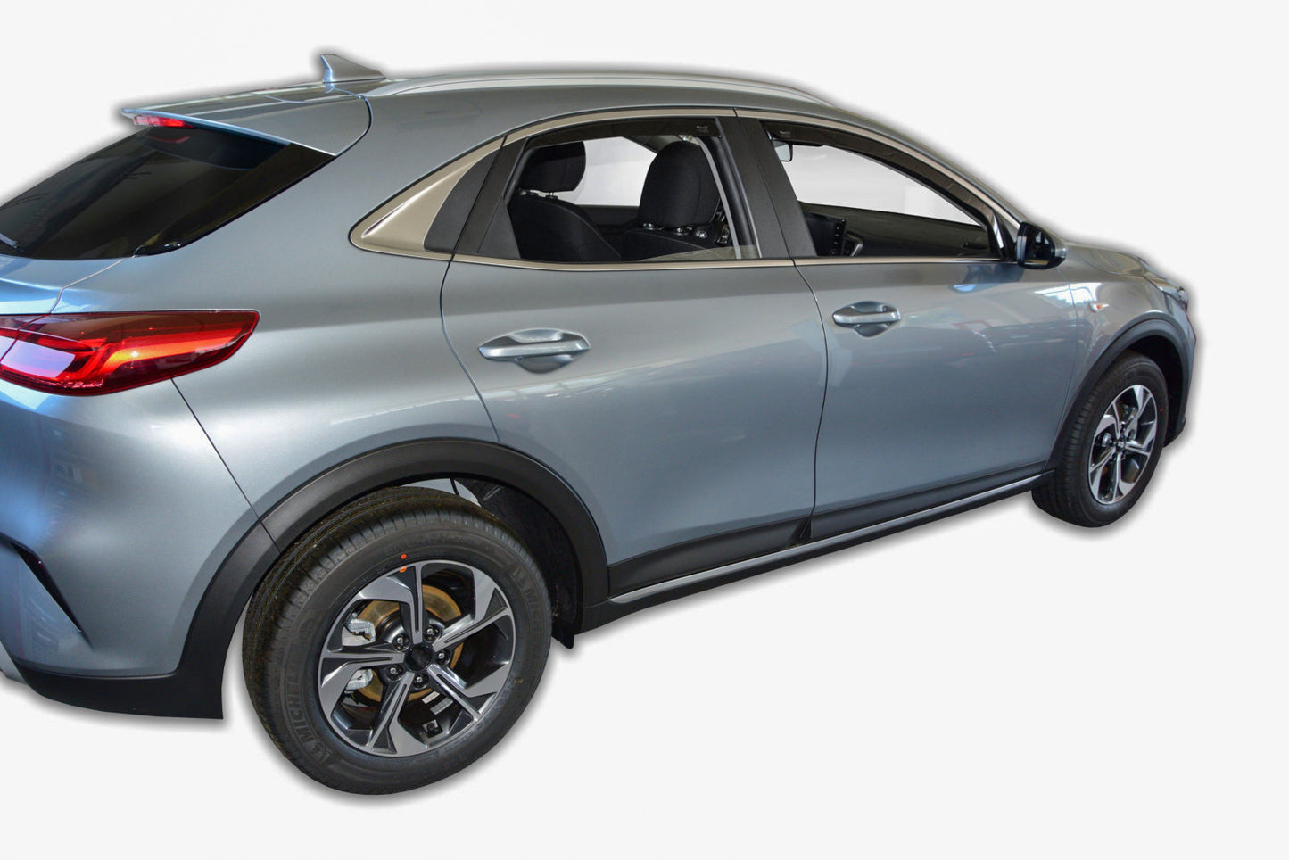 Set paravanturi fata si spate Team HEKO, Kia Ceed, 5 usi, CUV, 2019-