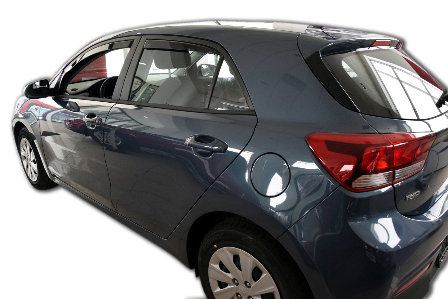 Set paravanturi fata si spate Team HEKO, Kia Rio, 5 usi, hatchback, 2017-