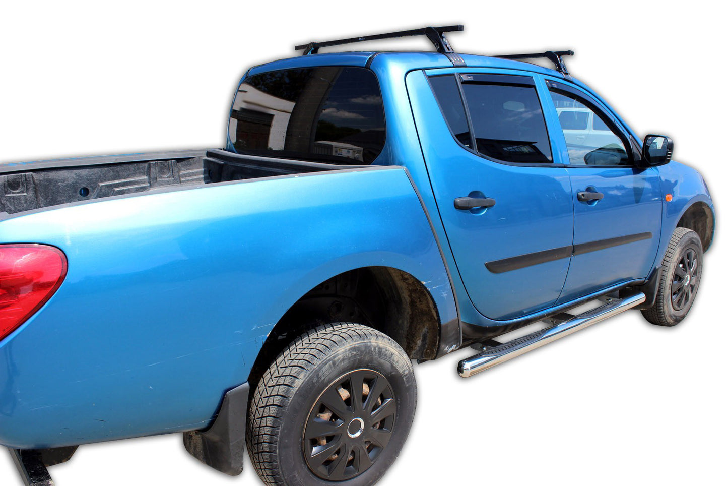 Set paravanturi fata si spate Team HEKO, Mitsubishi L200, 4 usi, pick-up, 2006-2015