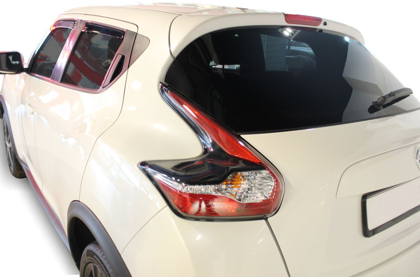 Set paravanturi fata si spate Team HEKO, Nissan Juke, 5 usi, CUV, 2010-2019