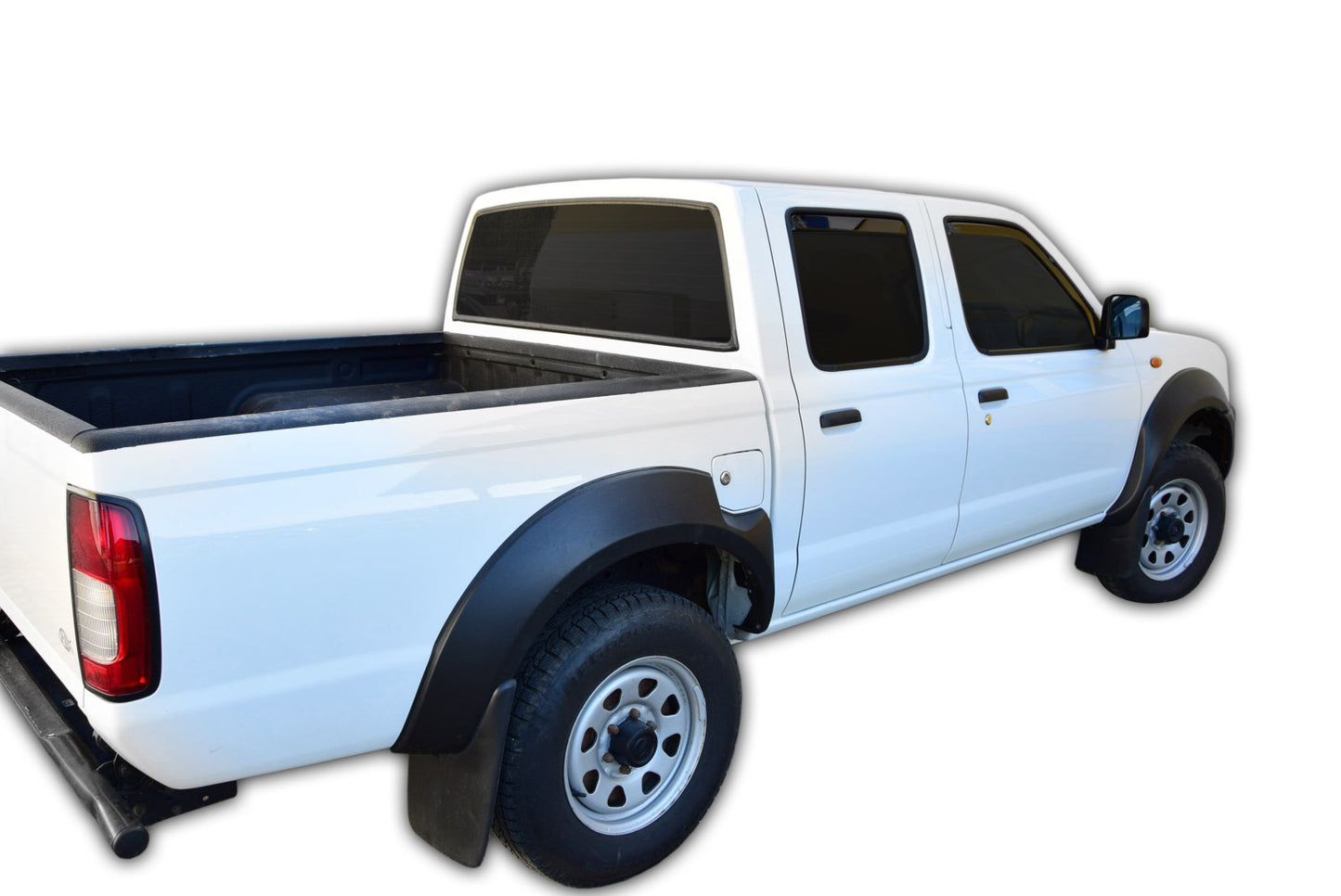 Set paravanturi fata si spate Team HEKO, Nissan Navara, 4 usi, pick-up, 2001-2005