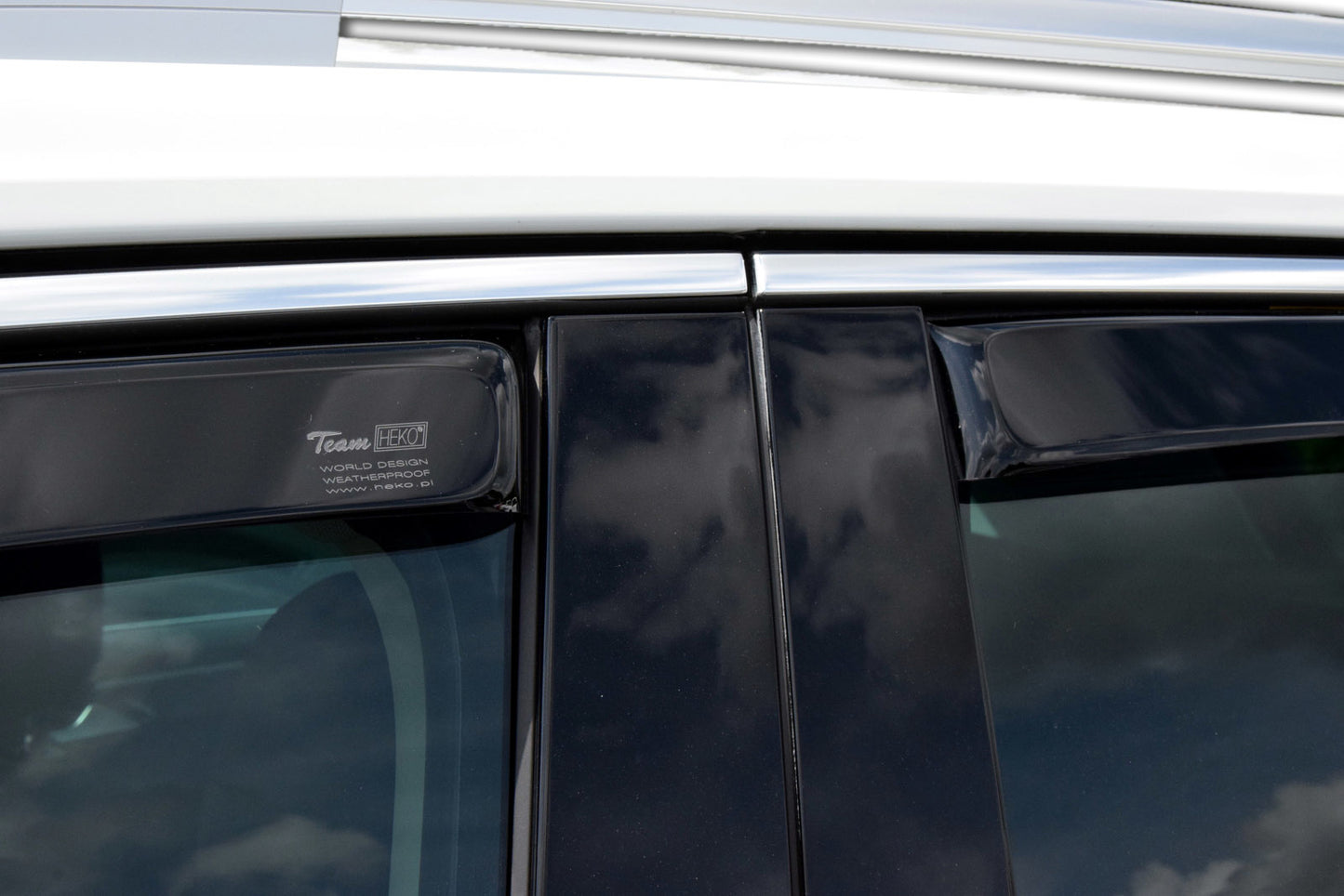Set paravanturi fata si spate Team HEKO, Volkswagen Tiguan, SUV, 5 usi, 2016-