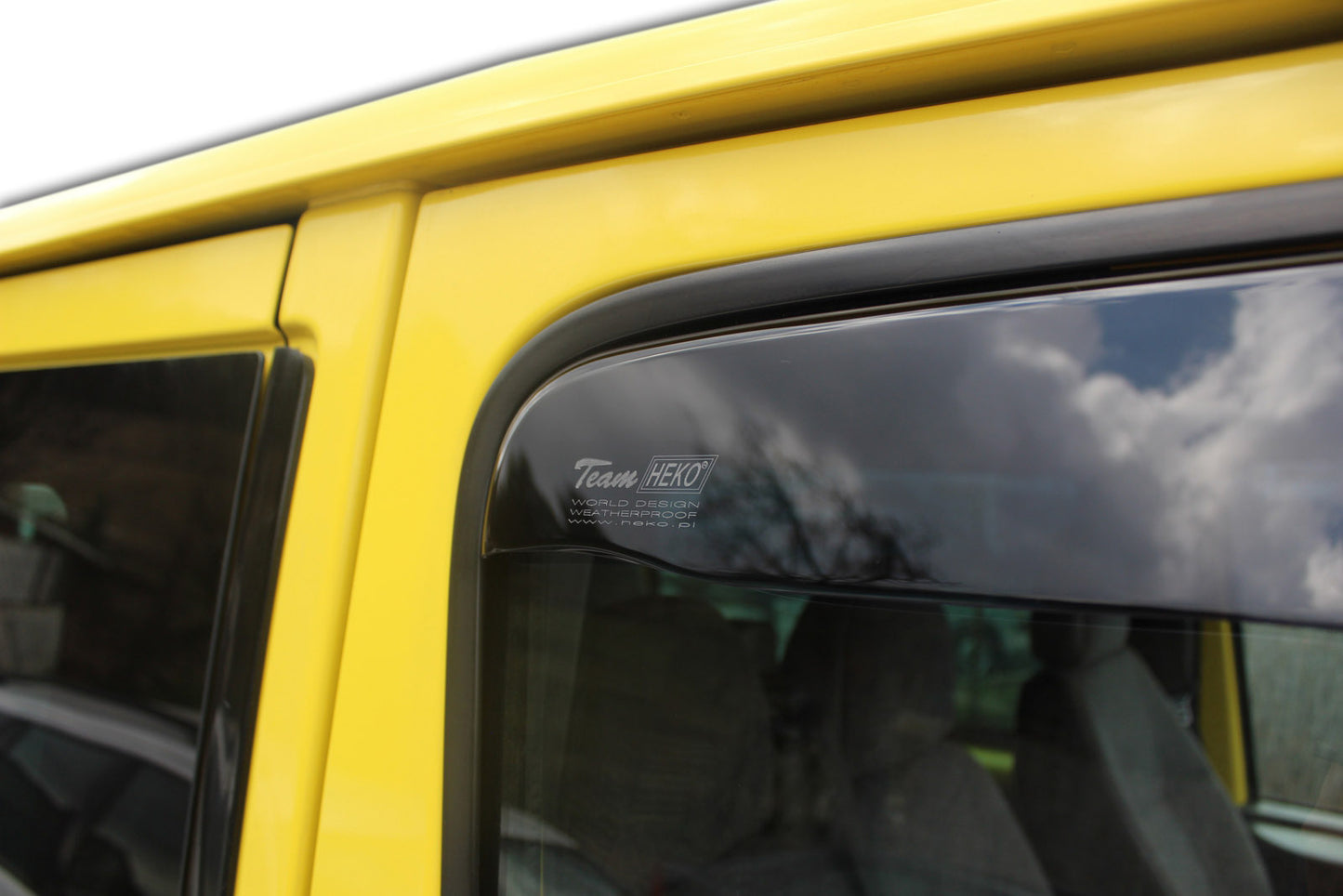 Set paravanturi fata Team HEKO, Ford Transit, 3/4 usi, 2000-2013