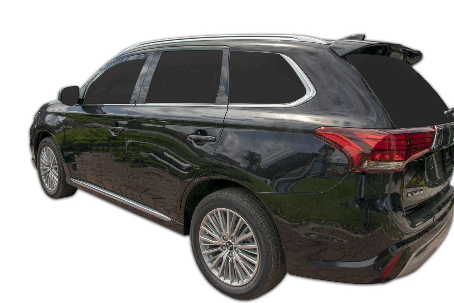 Set paravanturi fata Team HEKO, Mitsubishi Outlander, 5 usi, SUV, 2012-