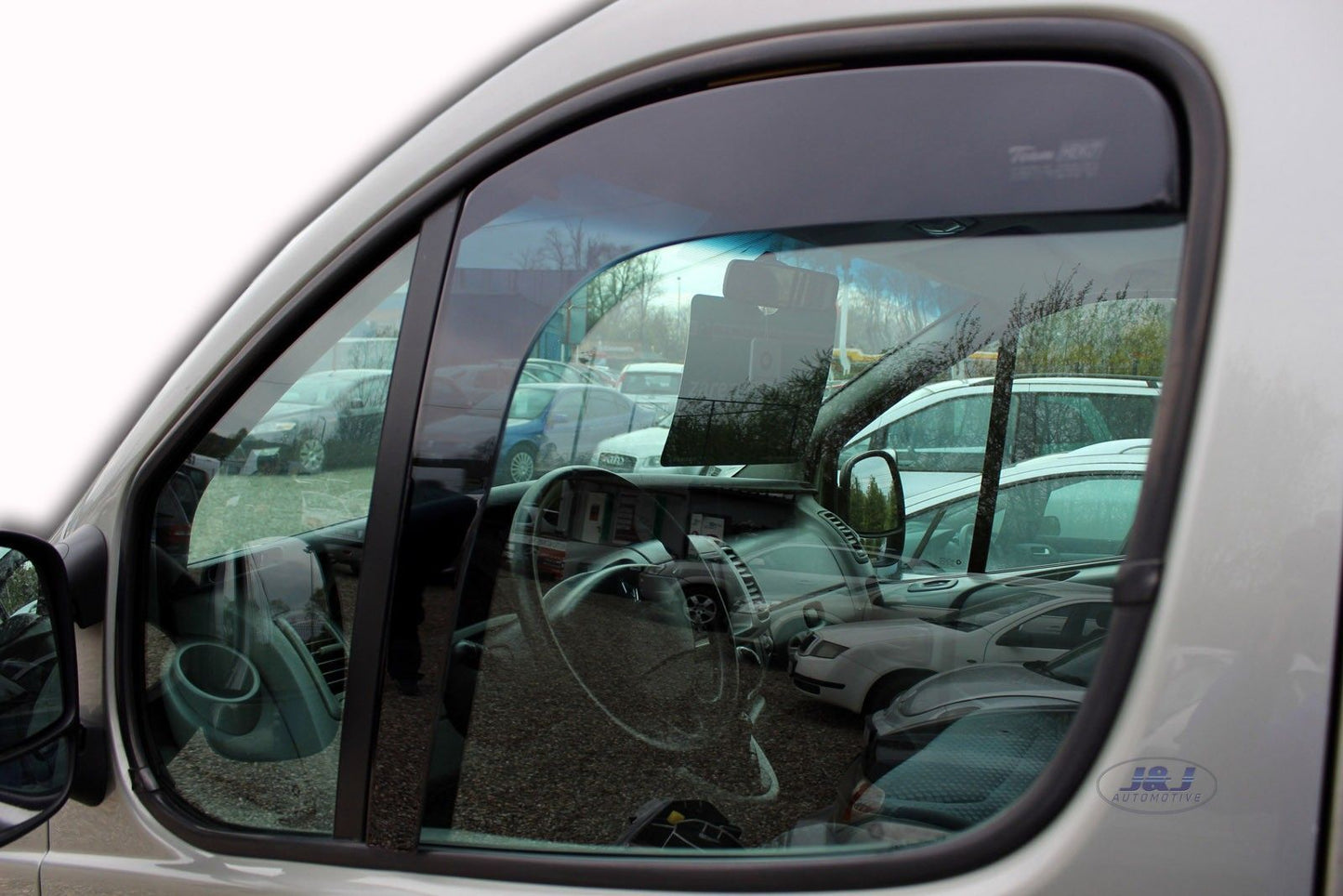 Set paravanturi fata Team HEKO, Opel Vivaro, 4 usi, van/minibus, 2001-2014