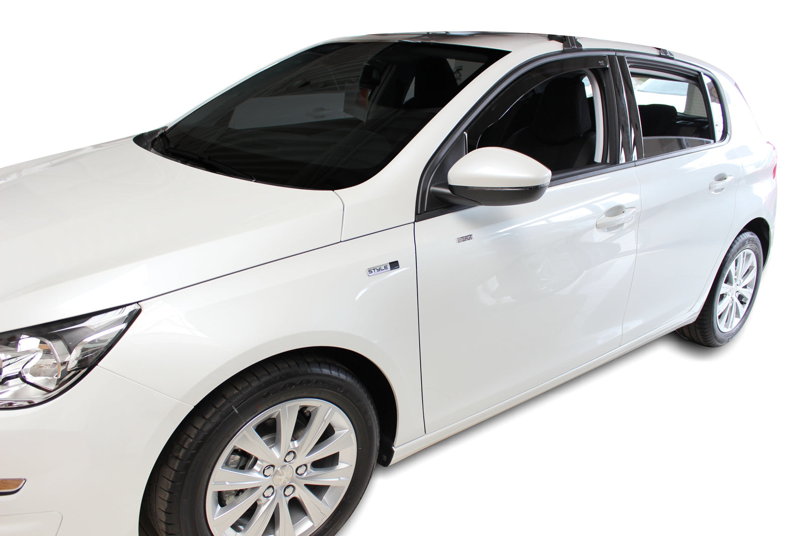 Set paravanturi fata Team HEKO, Peugeot 308, 5 usi, combi/hatchback, 2013-2021