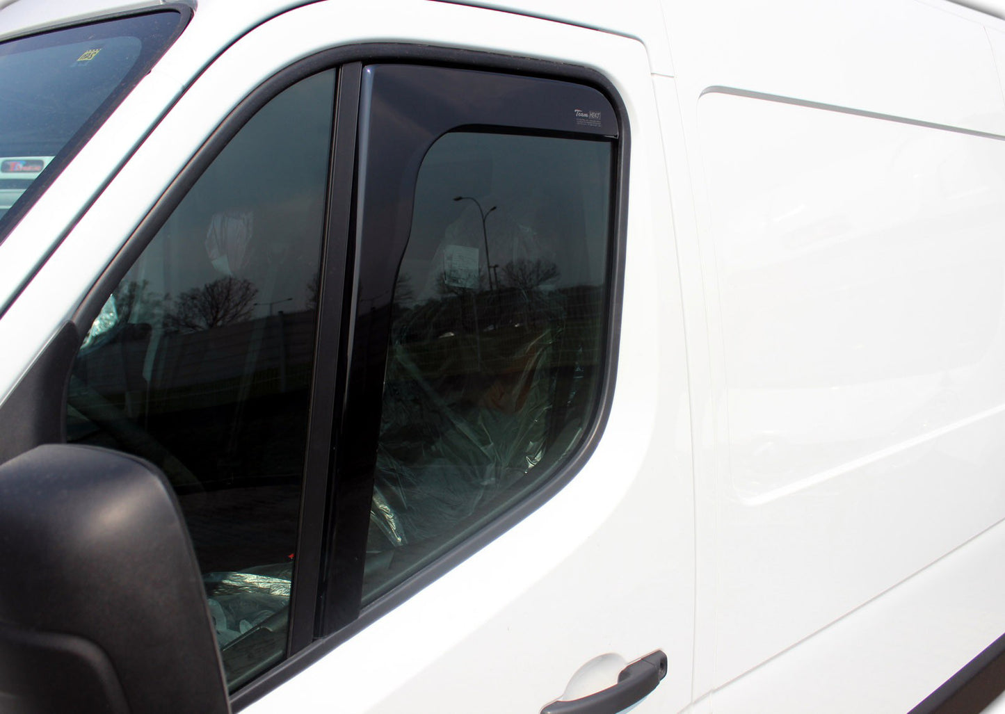 Set paravanturi fata Team HEKO, Renault Master, 4/5 usi, van/minibus, 2010-2021