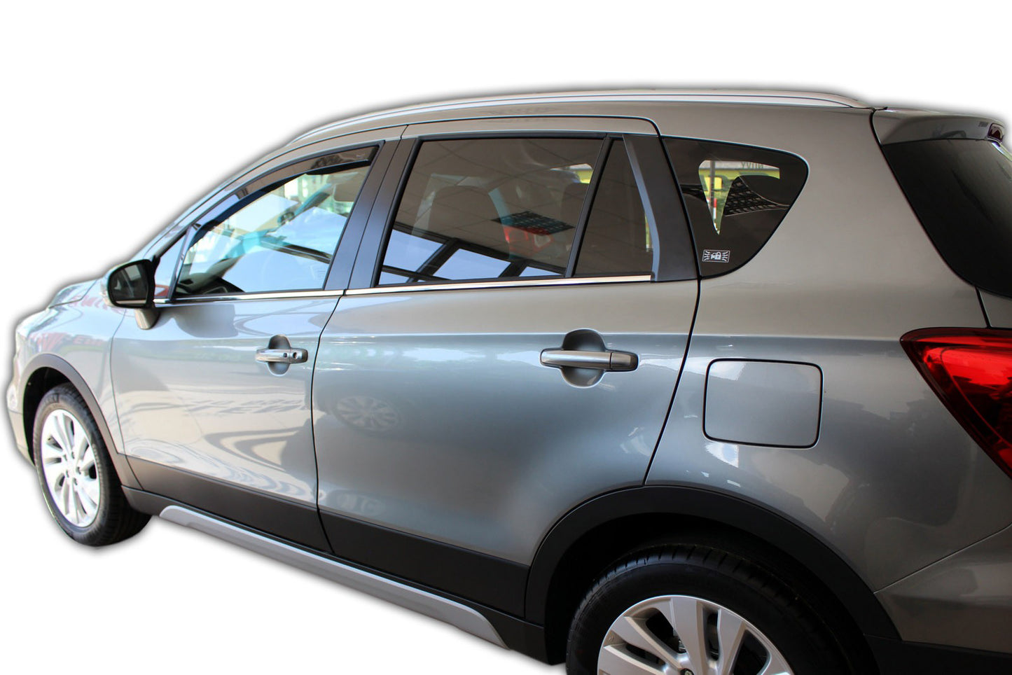 Set paravanturi fata Team HEKO, Suzuki SX4 S-Cross, CUV, 5 usi, 2013-