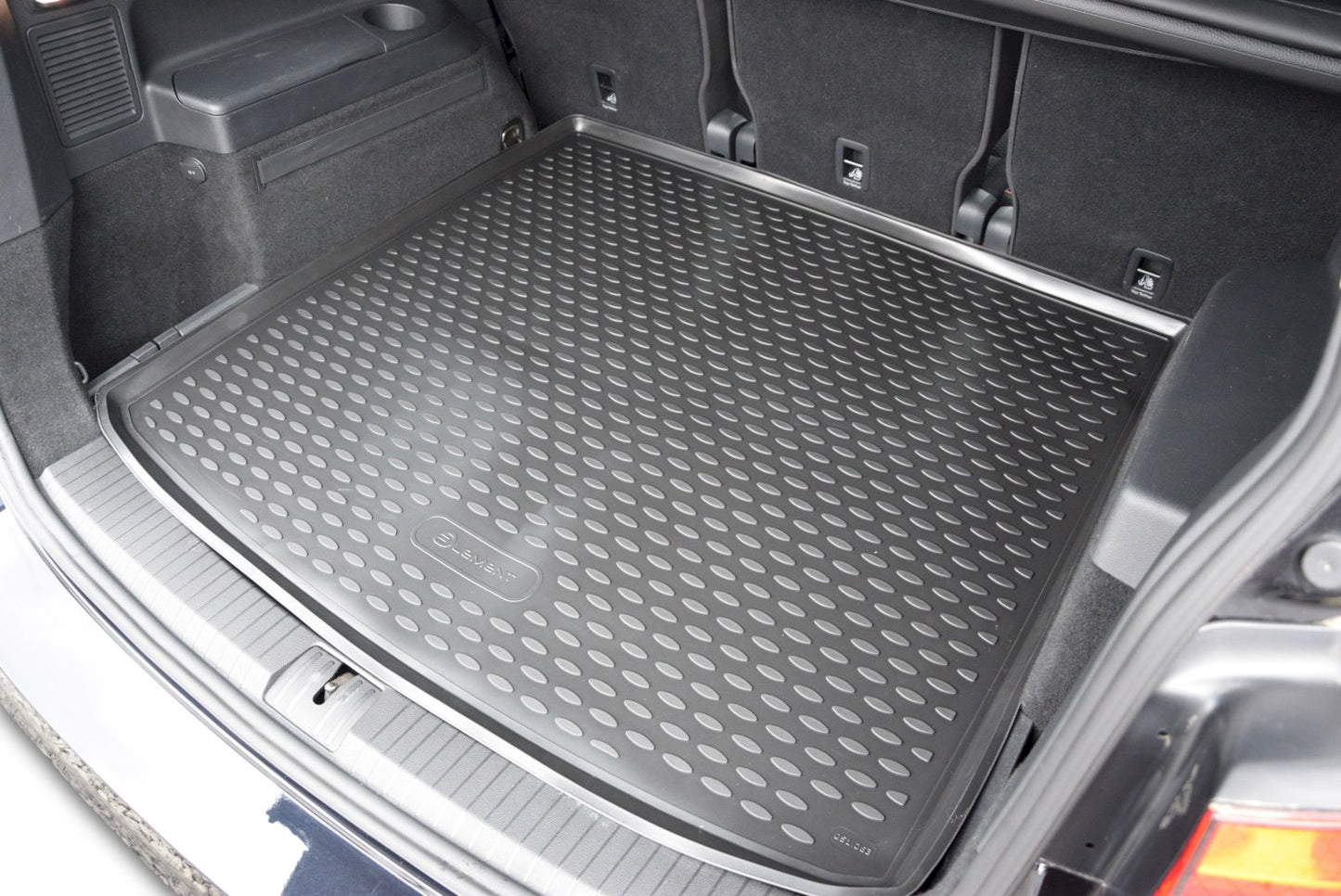Tavita de portbagaj Premium, Volkswagen Touran, 2015-